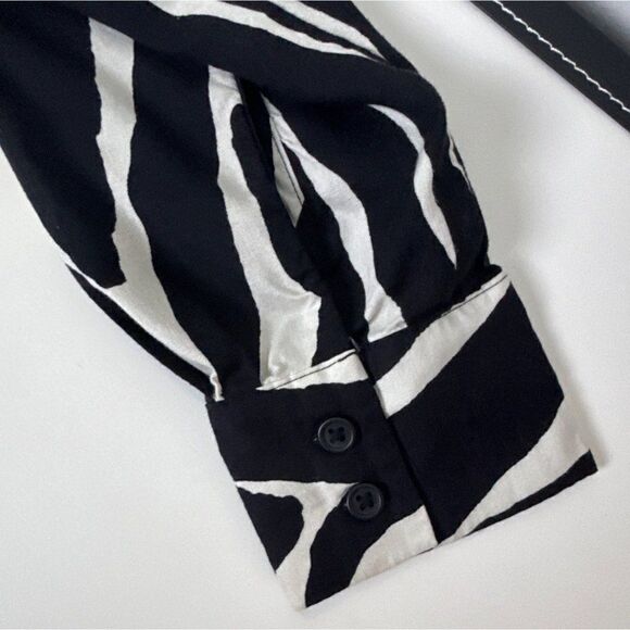 Sanctuary Girlfried Tie Front Botton-UP Shirt Size Medium - Picture 9 of 10